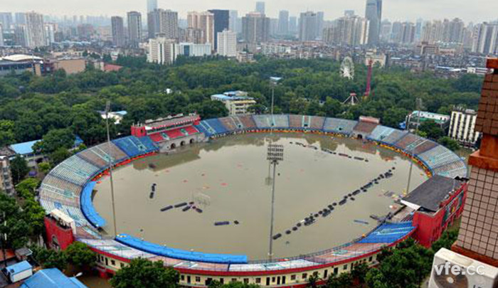 內澇成魚缸的體育場 內澇成魚缸的體育場