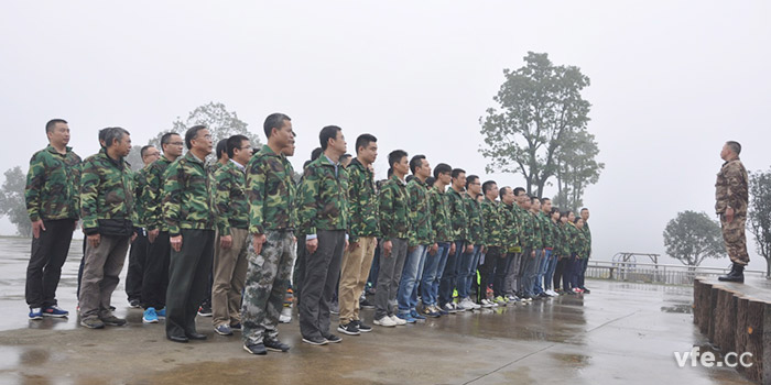 以用戶為中心，銀河電氣開展“卓越團(tuán)隊(duì)”拓展訓(xùn)練