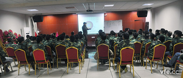 以用戶為中心，銀河電氣開展“卓越團(tuán)隊(duì)”拓展訓(xùn)練