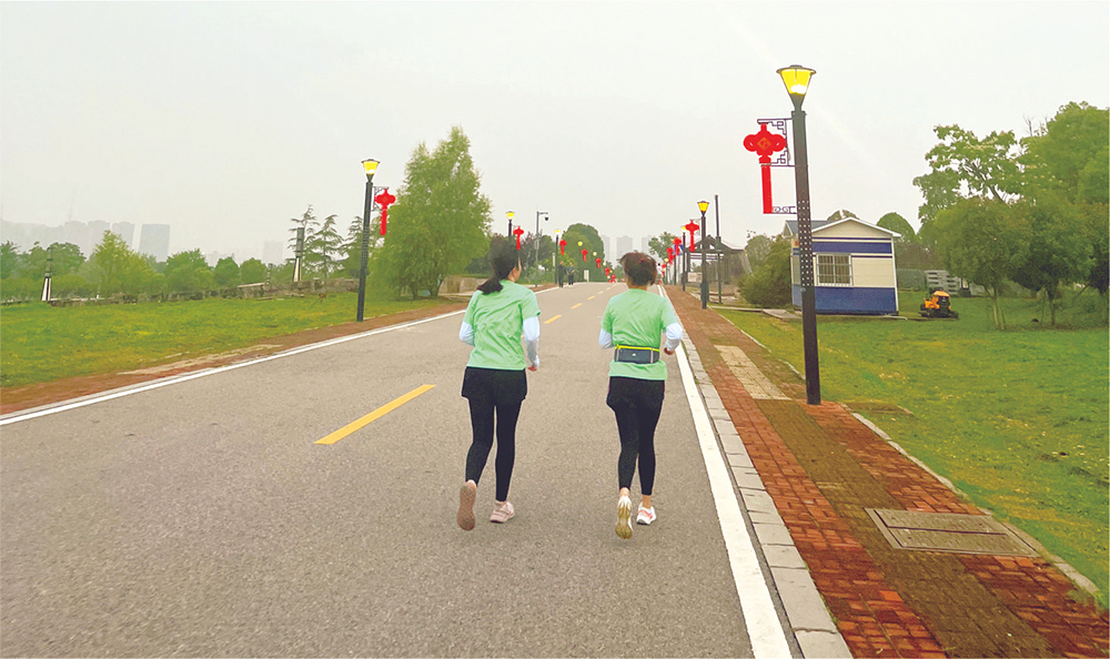 跑步就趁現(xiàn)在 跑步就趁現(xiàn)在