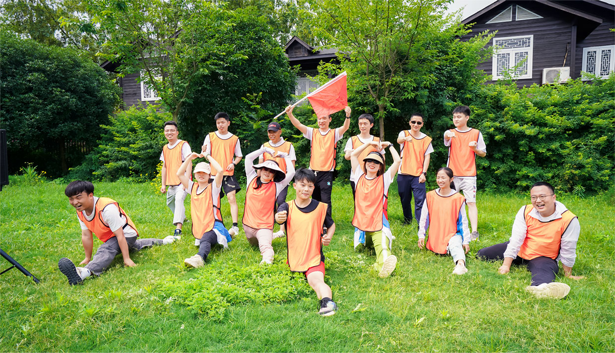 沖鋒沖鋒 沖向巔峰 沖鋒沖鋒 沖向巔峰